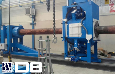 Shotblasting machine for pipes